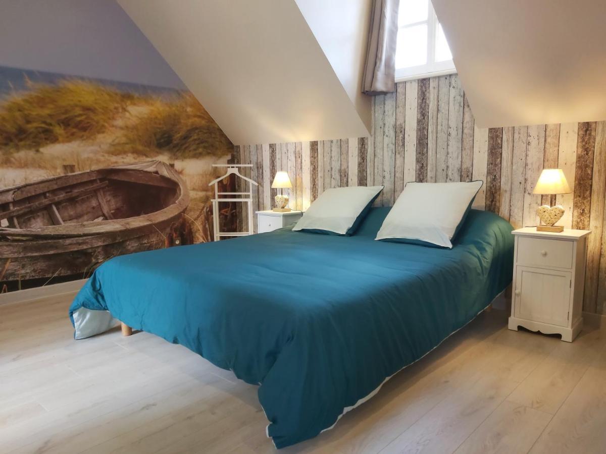 Le Bonheur Des Plumes Bed & Breakfast Montmartin-en-Graignes ภายนอก รูปภาพ