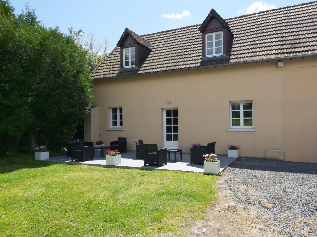 Le Bonheur Des Plumes Bed & Breakfast Montmartin-en-Graignes ภายนอก รูปภาพ